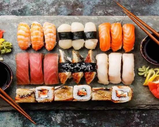 Juicy Crab & Sushi
