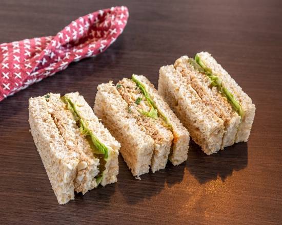 Gourmet Tuna Picnic Sandwich