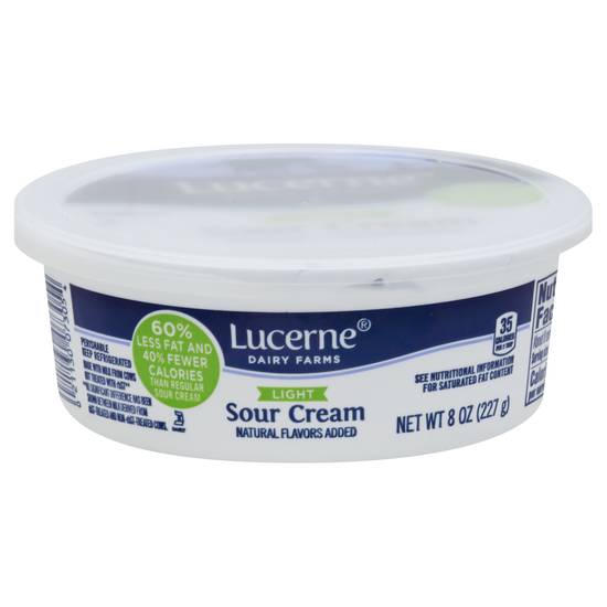 Lucerne Light Sour Cream (8 oz)