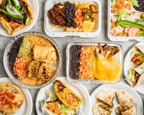 Island Grill (926 Little East Neck Rd N)