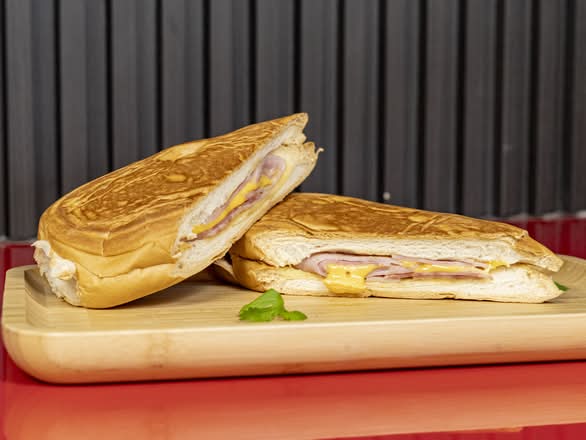 Jamón Y Queso