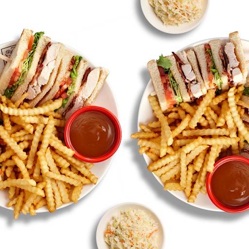 Club sandwich pour 2 personnes / Club Sandwich for 2 People