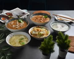 白毛哥 麵線糊 高麗菜飯