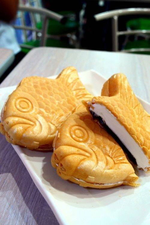 Taiyaki ice Cream Sandwich