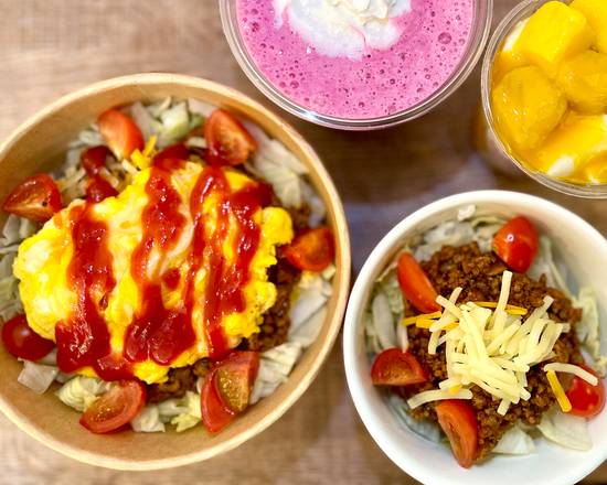 タコライスと揚げたてサーターアンダギーのお店SUN SUN
