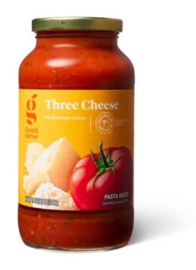 Good & Gather Three Cheese Pasta Sauce (24 oz)