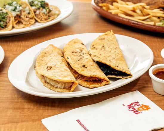 Orden de 3 quesadillas con 1 ingrediente