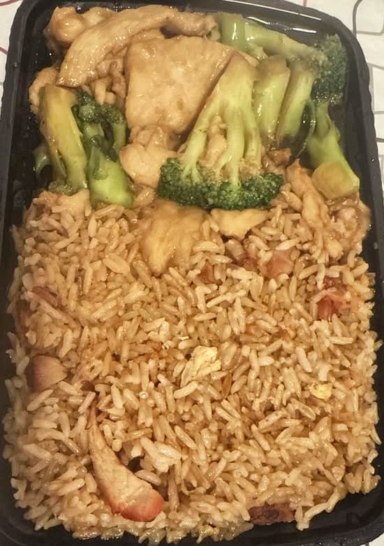 Chicken with Broccoli Combo Dinner