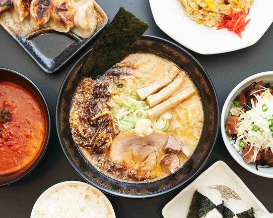 麺屋 にんにく背脂 魂で喰らえ