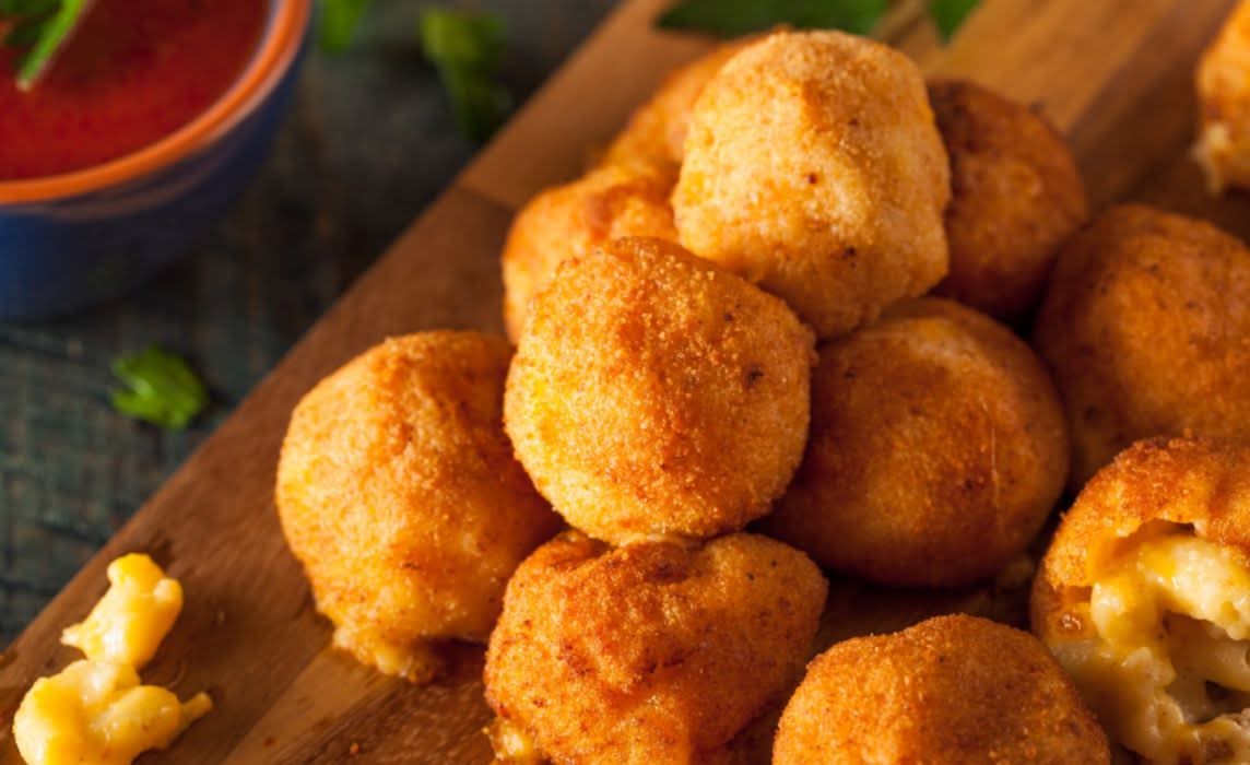 Mac & Cheese Bites (8 Pcs)