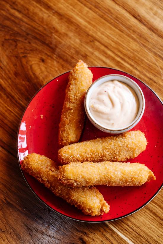 B&C's Crumbed Halloumi Starter