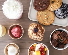  GELATOPIA GLACE & CAFÉ