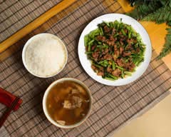 楊美美炒牛肉