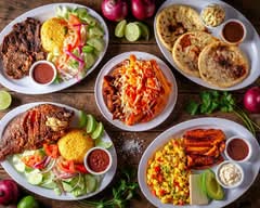 La Luna (13760 Smoketown Rd)