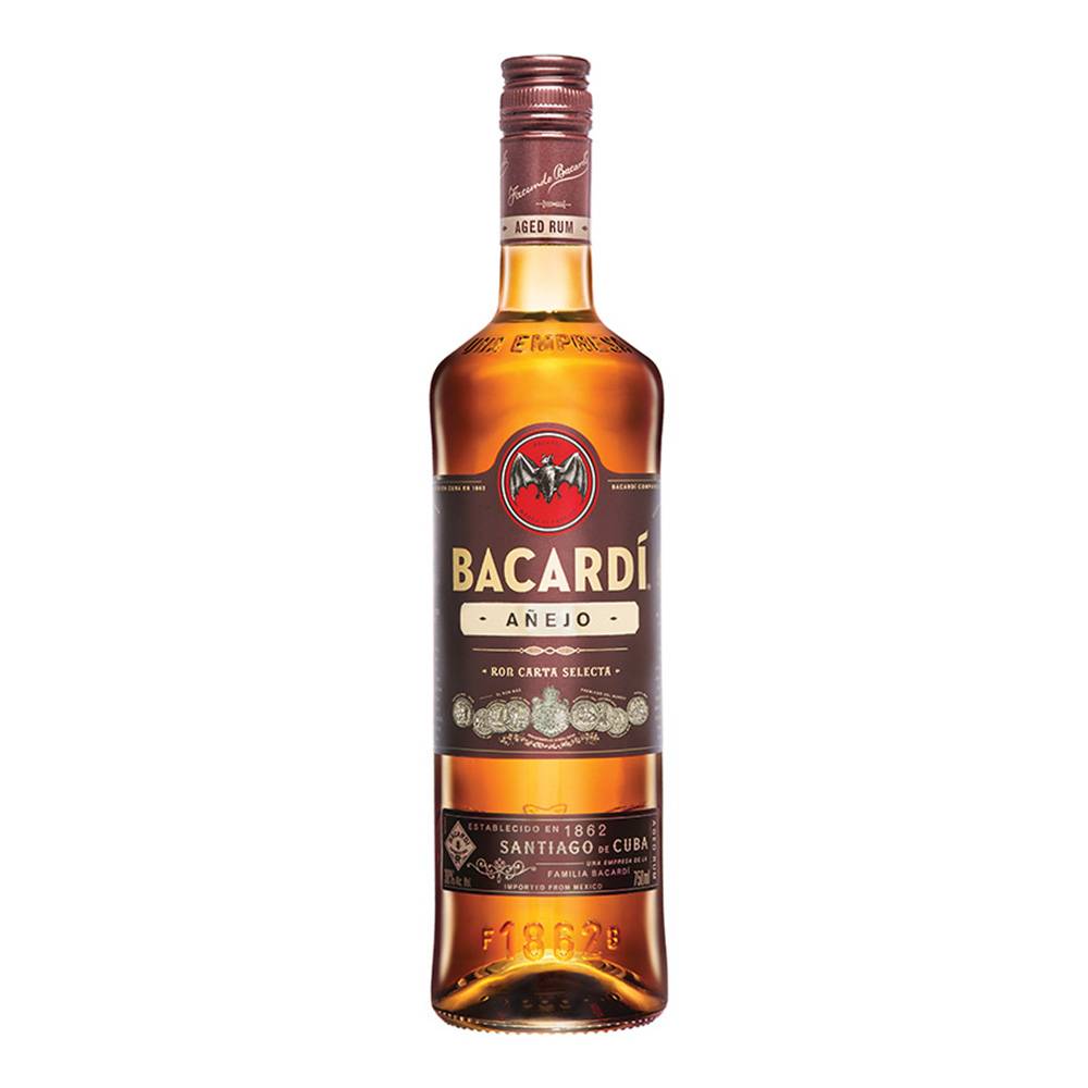 Bacardí ron añejo (750 ml)