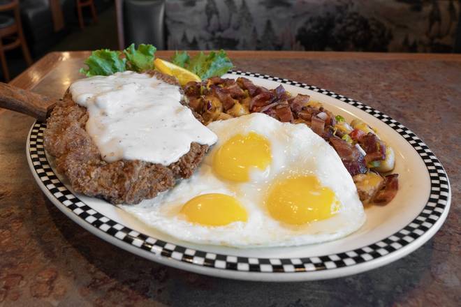 BIGFOOT Chicken Fried Steak & Eggs*