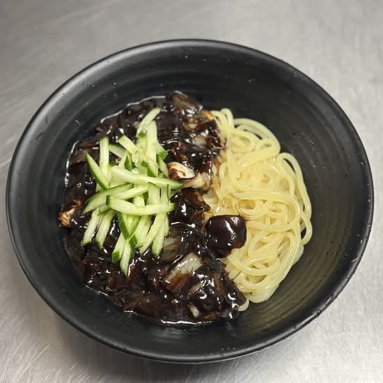 Jeong’s Noodle Naperville 정현영 짬뽕