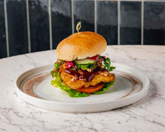 KOREAN BBQ CHICKEN BURGER*