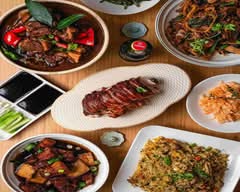 Moja Duck Restaurant & Bar