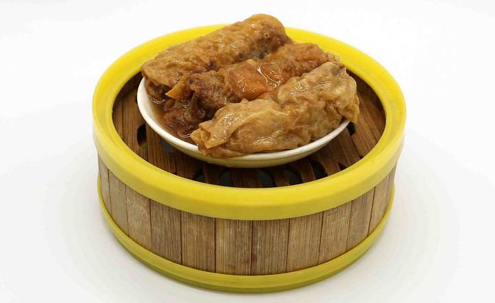 Seafood & Bamboo Skin Roll W. Oyster Sauce 蚝皇鲜竹卷