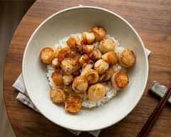 【あぶりごはんと焼き豚足】ISSA いっさ