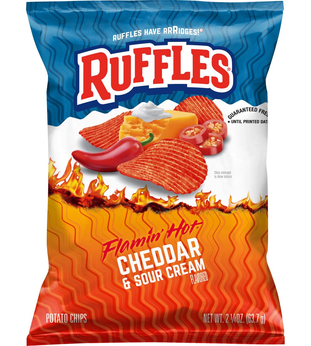 Ruffles Flamin' Hot Potato Chips, Cheddar & Sour Cream (2.25 oz)
