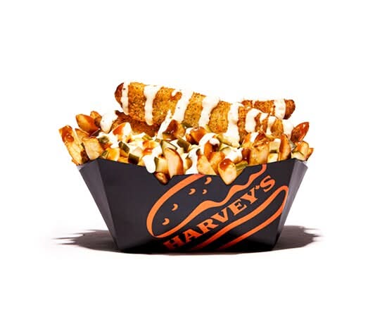 Poutine aux 2 cornichons, format moyen / Pickle Pickle Poutine- Regular