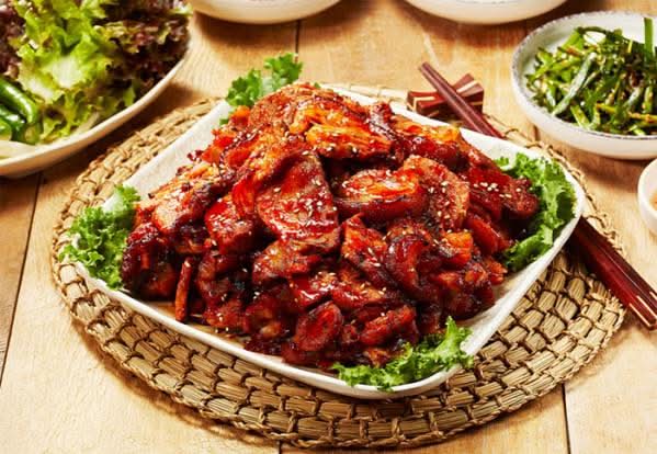 宅飲みおすすめl 한방 불족발(대) 漢方激辛豚足(メウン・ブルジョクパル)（大）