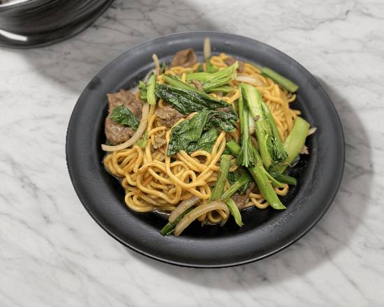 Stir-Fried Satay Sauce Noodle with Lamb (沙茶羊炒麵)