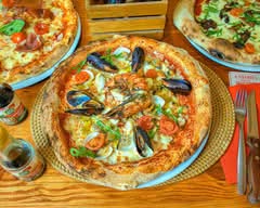 A STORIA 🍕🍕