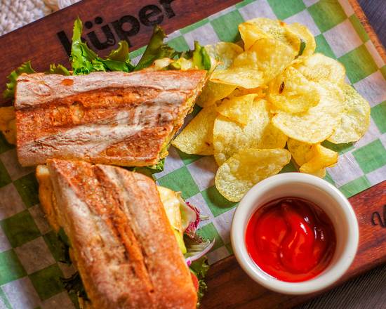 Hüper Healthy Food Calzada