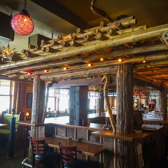 McMenamins Kalama Harbor Lodge