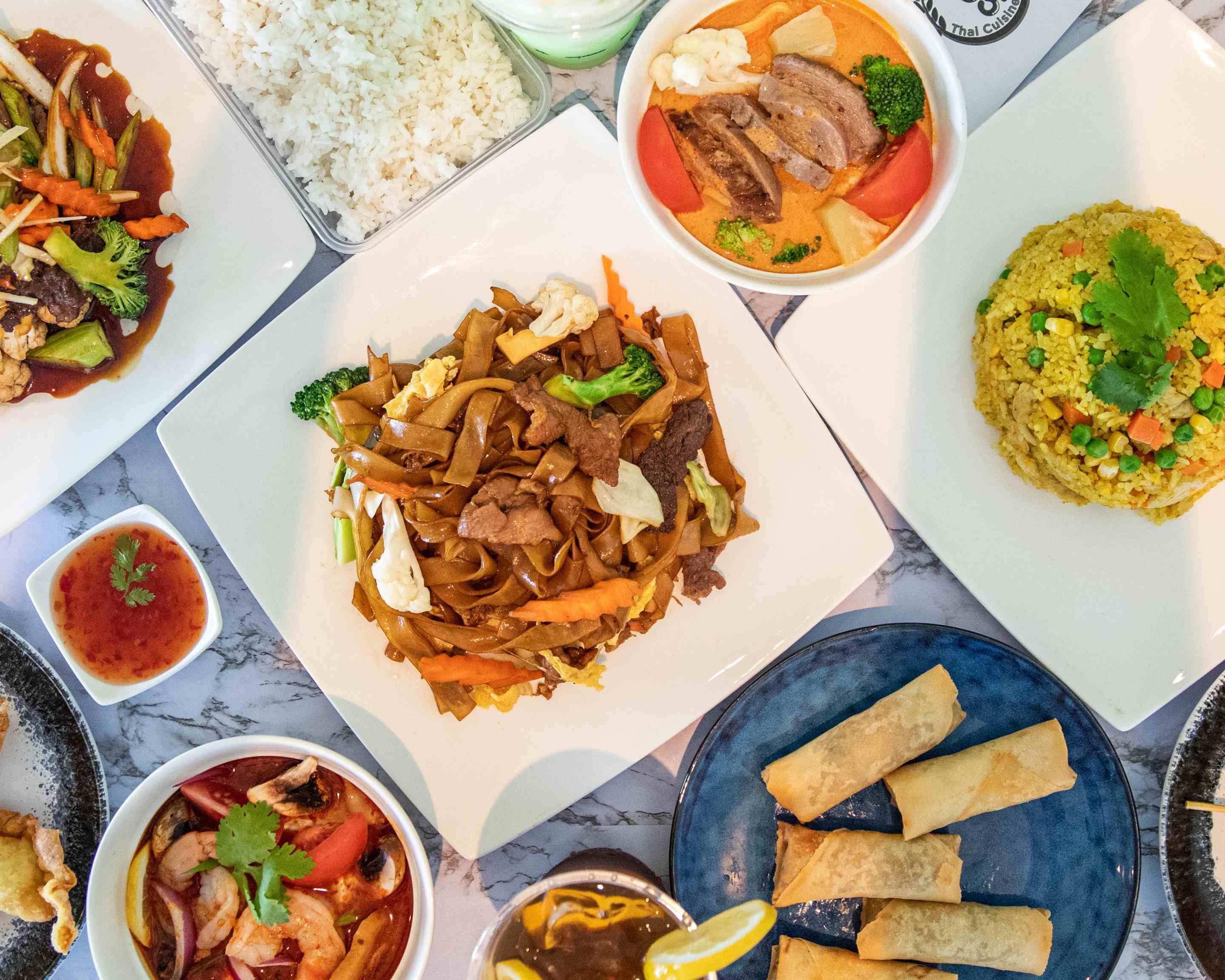 Order 555 Thai Cuisine Takeaway delivery online Auckland Takeaway