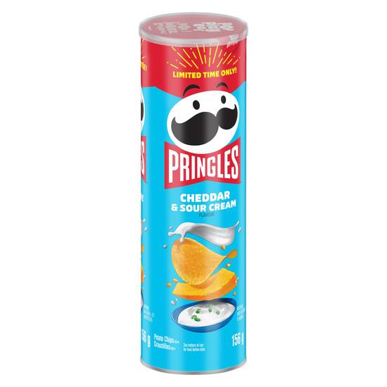 Pringles Cheddar & Sour Cream Chips (156 g)