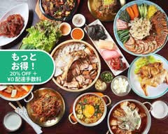 本場韓国家庭料理 チャカン食堂 Korean restrant Chakan Sikdang