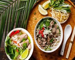 Pho Holic Asian Cuisine 品越