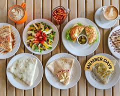 Toulousse Café Gourmet & Crepes