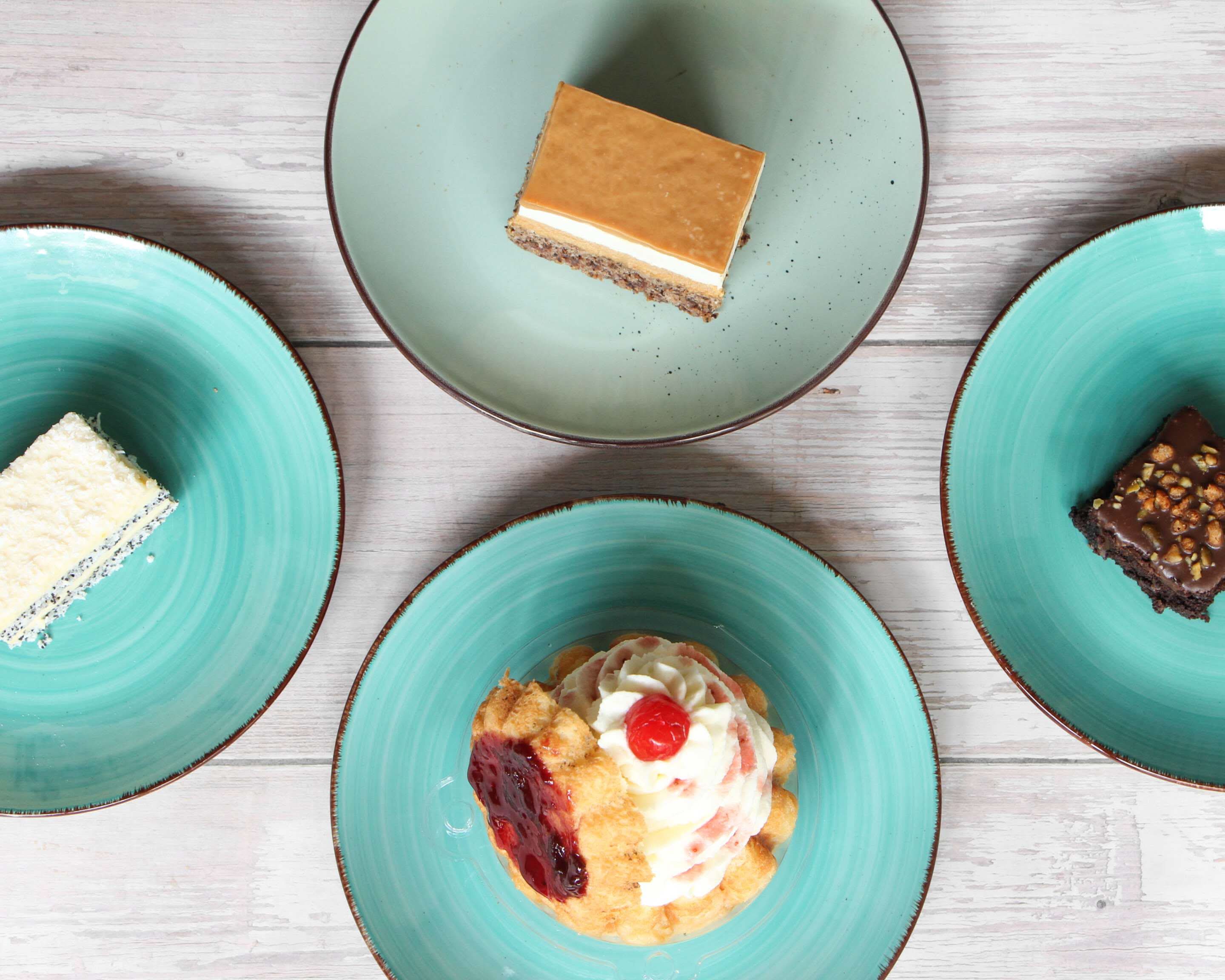 Lieferungen von Cafe CarManu | Speisekarte &amp; Preise | Düsseldorf | Uber ...