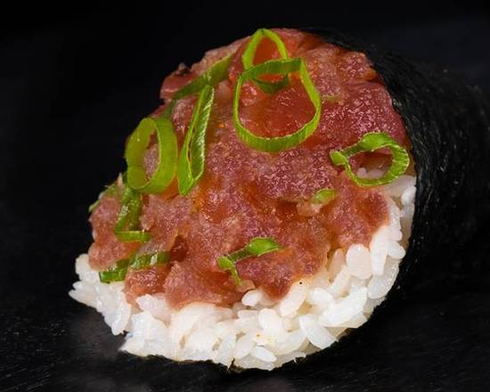 Temaki spicy tuna