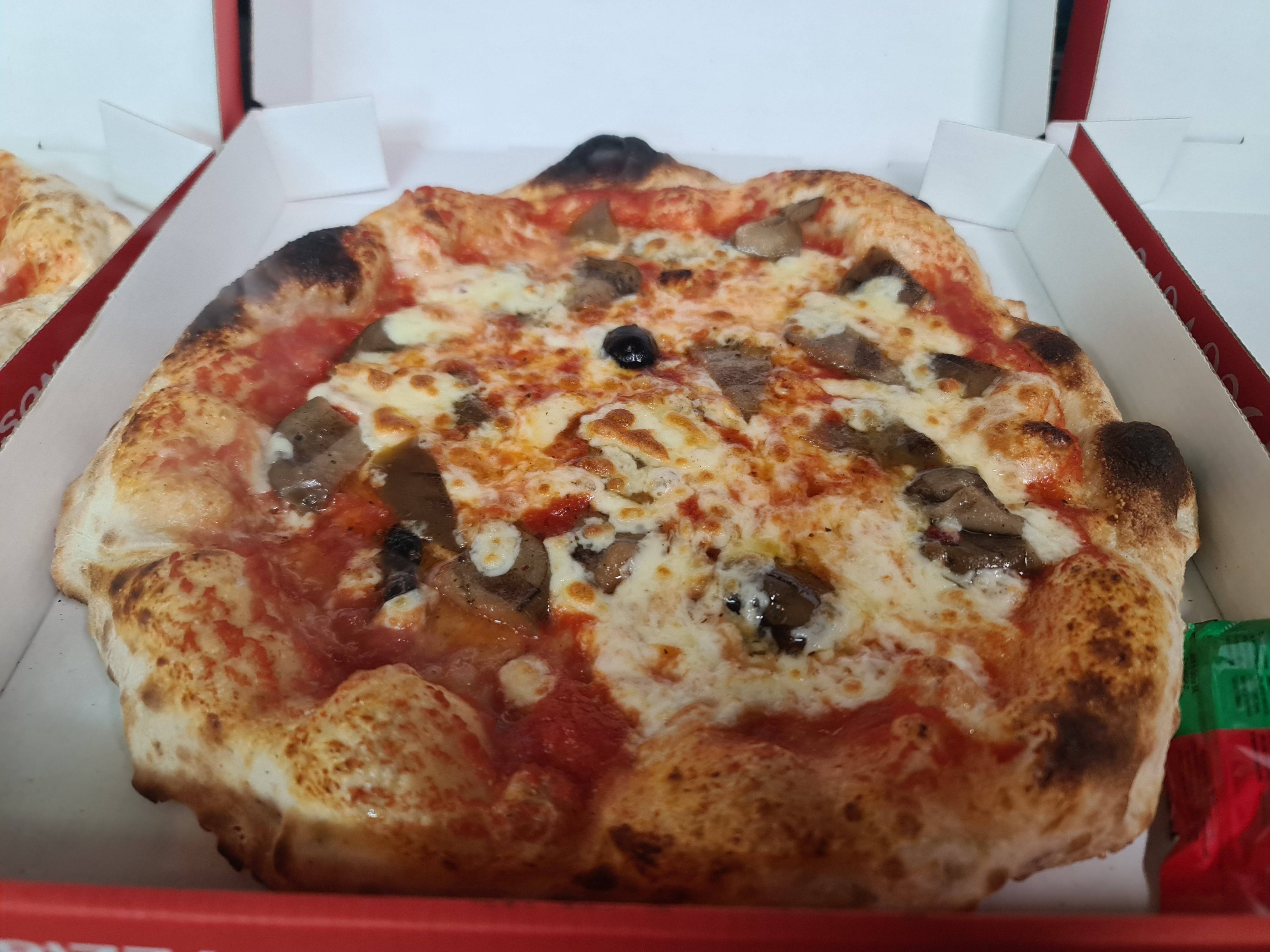 Pizza aubergine gran kinara