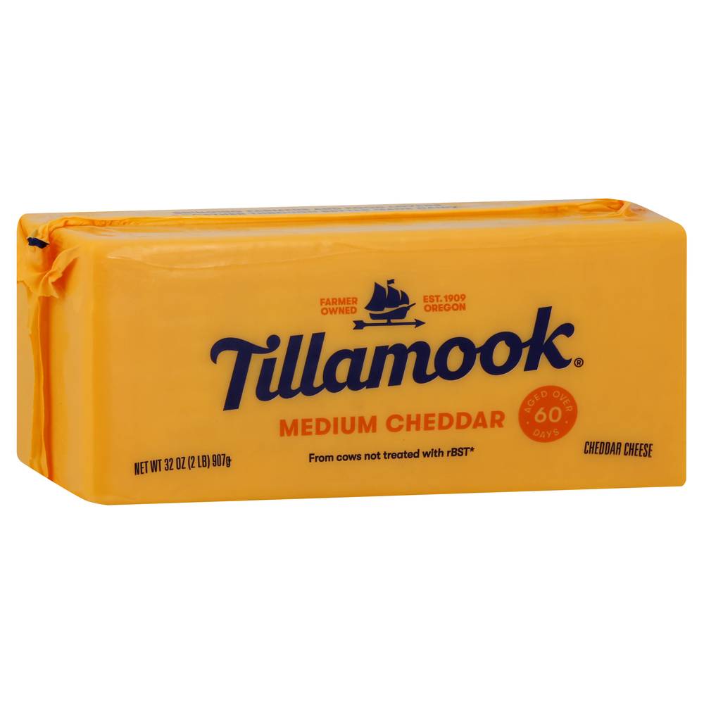 Tillamook Medium Cheddar Cheese (2 lbs)