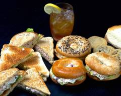 Park Avenue Deli: bagels, sandwiches and desserts