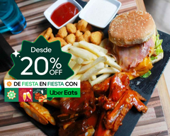 Alitas y hamburguesas al Carbón