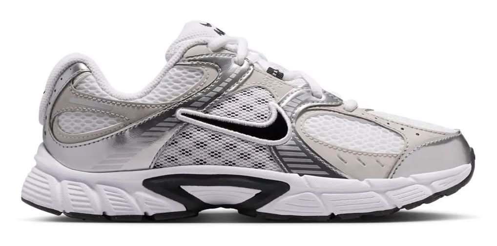 Nike V5 Rnr Sneaker - Kids' (White/Black Medium - 7 Youth)