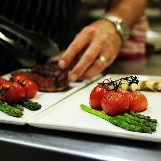 Luke's Steaks & More U.S. Steakhouse
