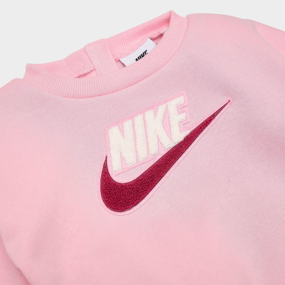 nike futura crew sweatshirt