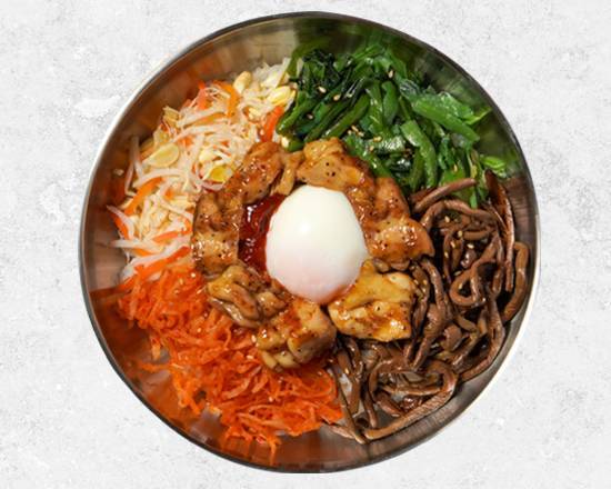 鶏またぎビビンバ（並）Chicken straddle bibimbap (medium)