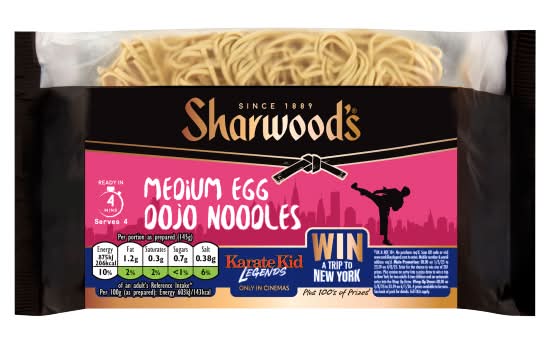 Sharwood's Medium, Egg Noodles (226g)