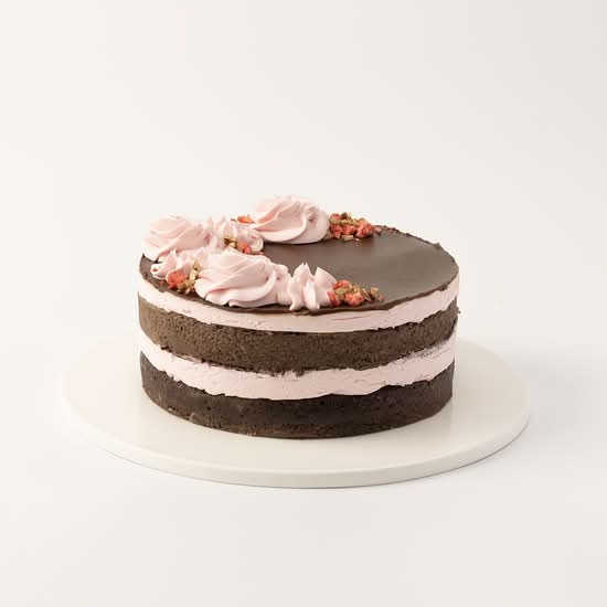 Vegan Choc Strawberry Cake (Midi)