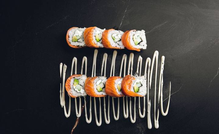 Philly Salmon Roll